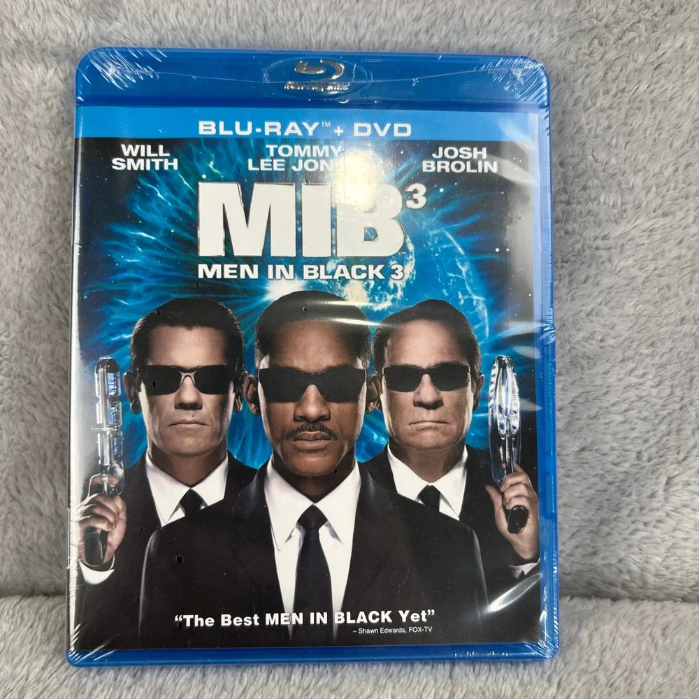 Men in Black 3 Blu-ray DVD Combo Target Exclusive New Sealed Will Smith MIB 3